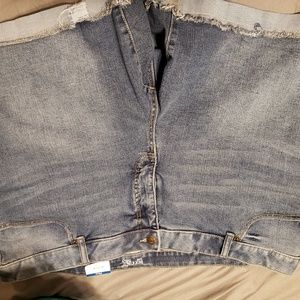 Size 24 Bermuda shorts